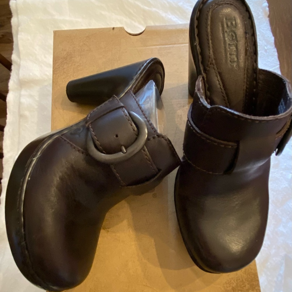 Leather Heeled Clog